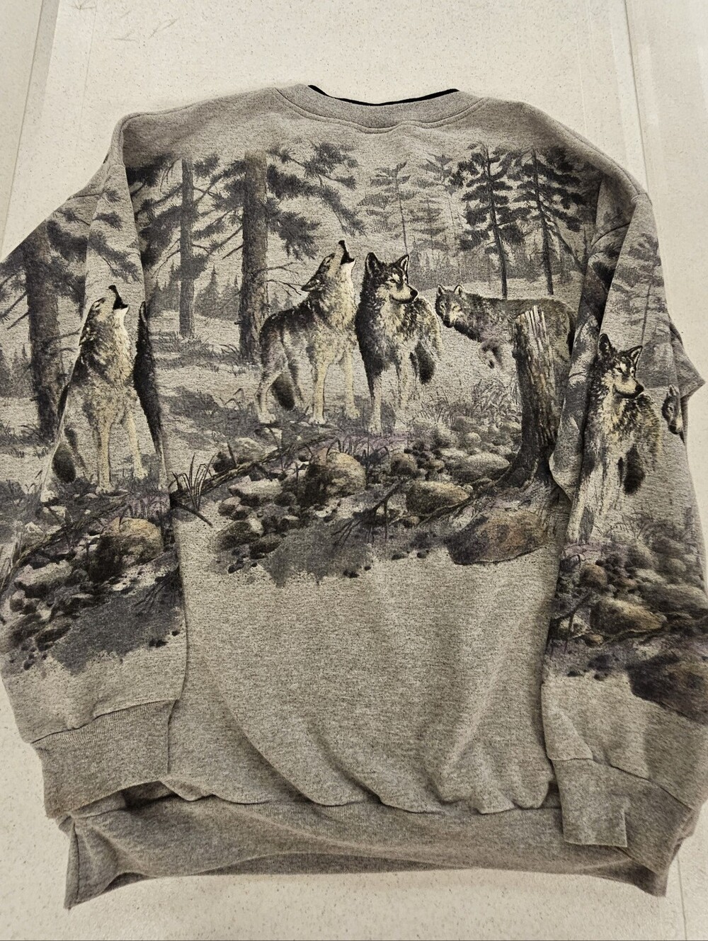 Vtg Artisan Gray Crewneck Sweatshirt with Wolf Pack Graphic w/ pockets  Sz XL - Picture 2 of 8
